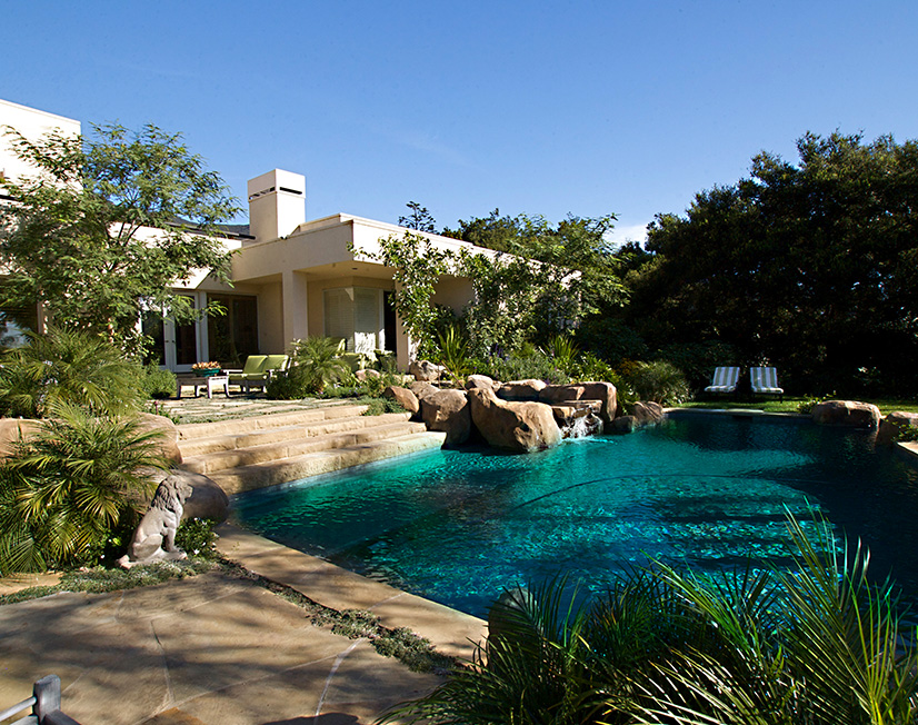 A landscaped garden by Gosnell Tree and Landscape, from their own site.